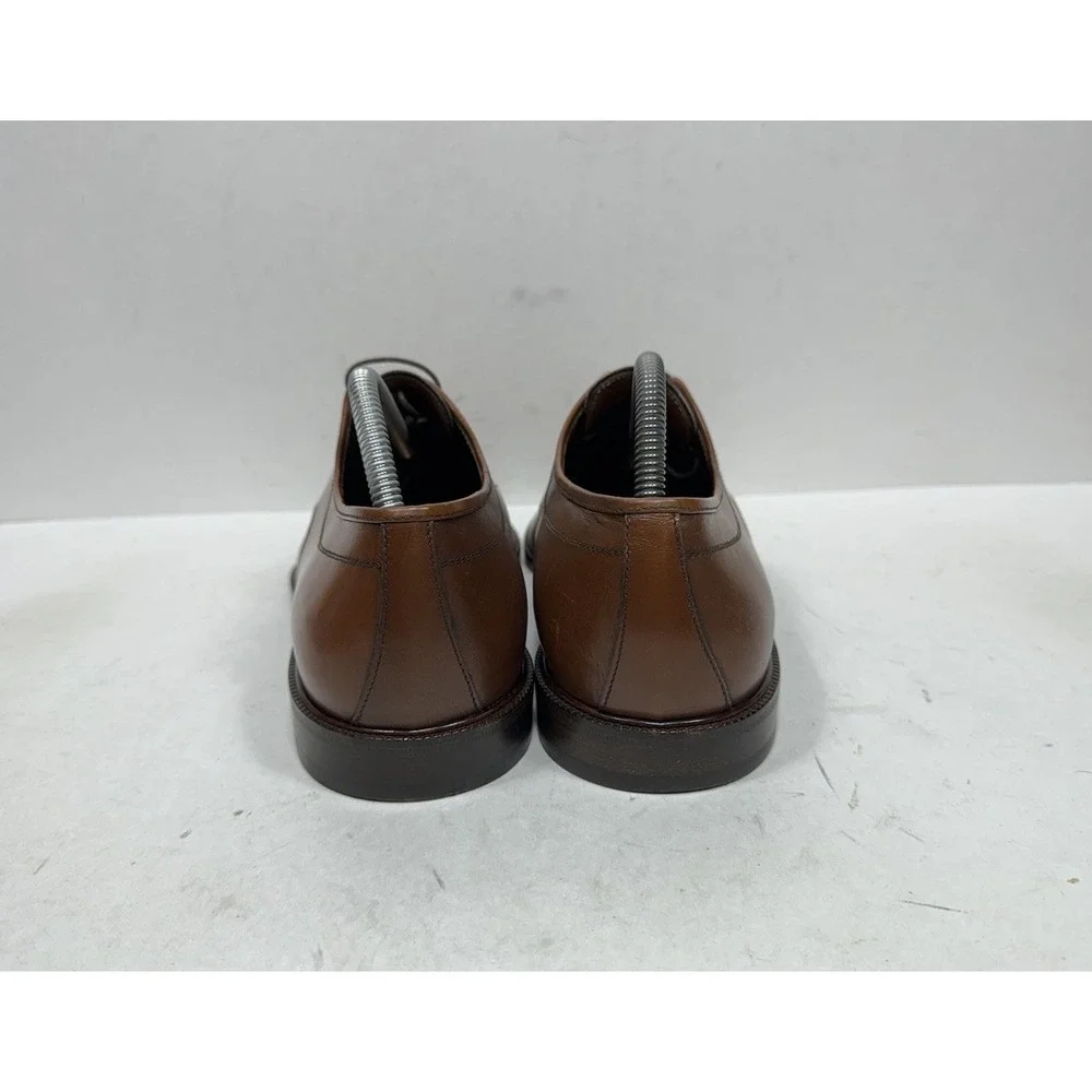 Salvatore Ferragamo Studio Shoes Mens 8.5 D Brown Leather Oxford Medallion Dress